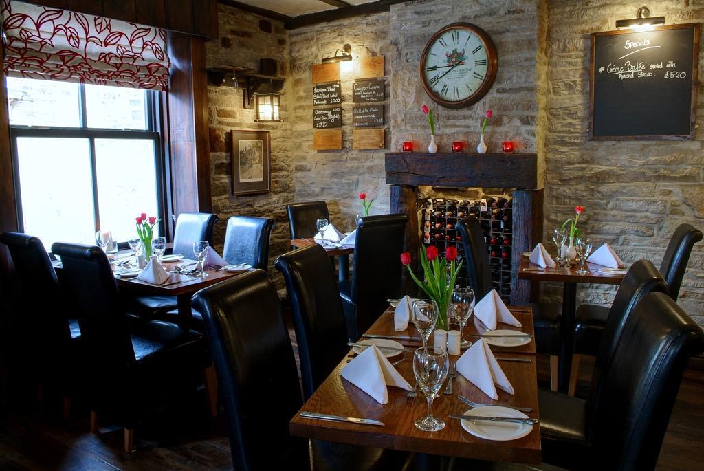 The Old White Lion Hotel Haworth Exteriör bild